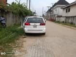 A picture of 2009 TOYOTA SIENNA FOR SELL 1 2M Naira 2009