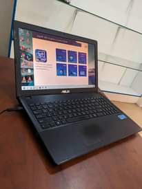 A picture of Asus quadcore laptop