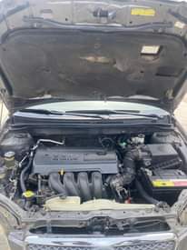 A picture of 05 Toyota Corolla LE