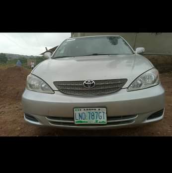 A picture of TOYOTA Camry 2005