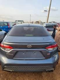 A picture of Toyota Corolla 2020 model Belgium grade Ac chilling Engine Gear