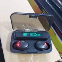 A picture of TWS WIRELESS EARBUDS with power banks 45000shs 