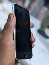 A picture of I phone 6 plain