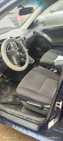 A picture of 2007 Toyota matrix first body