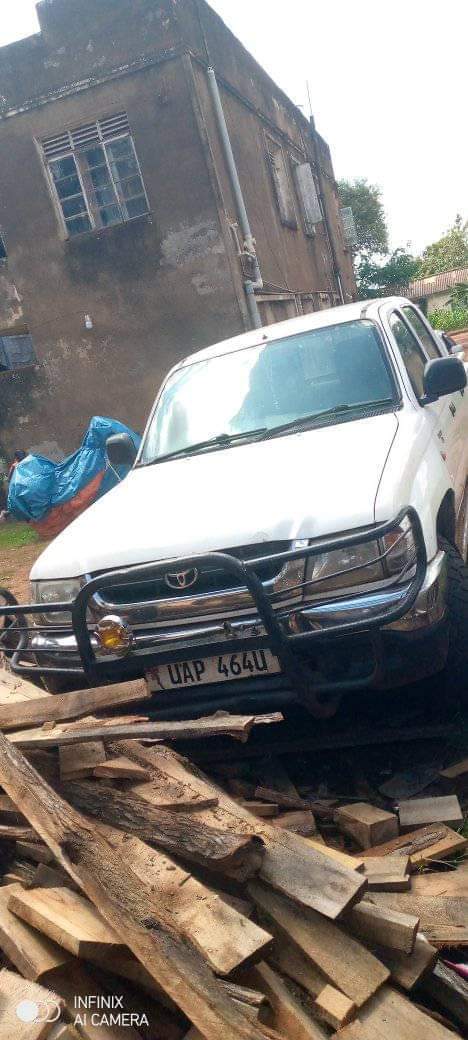 used toyota hilux