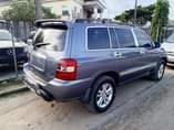 A picture of Toyota Highlander 2005 Model