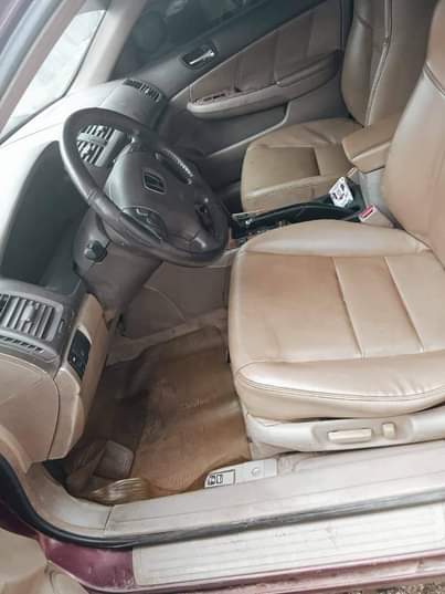 A picture of 2005 Honda Accord End of Discussion Yes