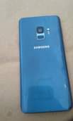 A picture of samsang s9 64gb 6gbram great battery cameras