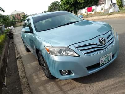 A picture of Toyota Camry 08 model