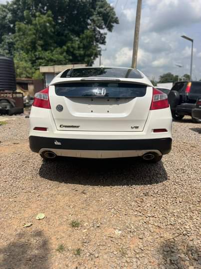 A picture of A Super Clean Neatly Used Honda Crosstour 2014 Model With