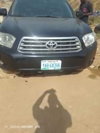 A picture of Toyota Highlander 2008 model 4 sale clean first body and
