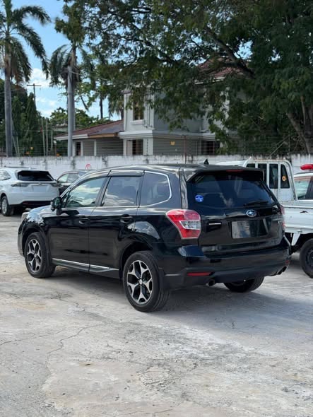 A picture of 2013 SUBARU FORESTER