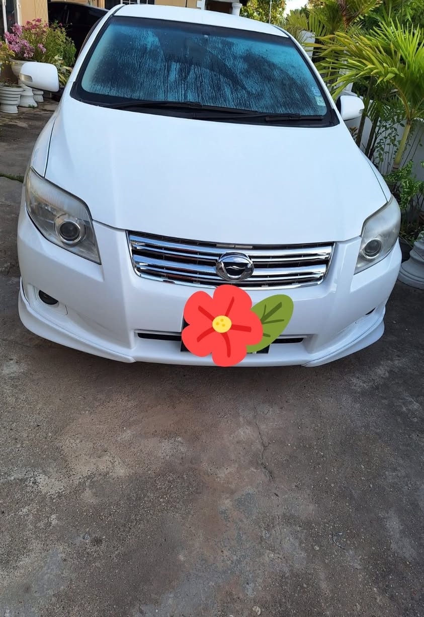 toyota fielder