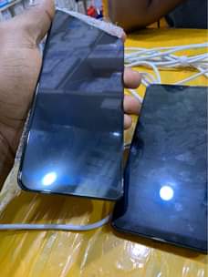 A picture of TUNABADILI VIOO VYA SIM ORIGINAL KWA BEI POA 0787704624