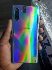 A picture of SAMSUNG NOTE10 256GB AT 390000