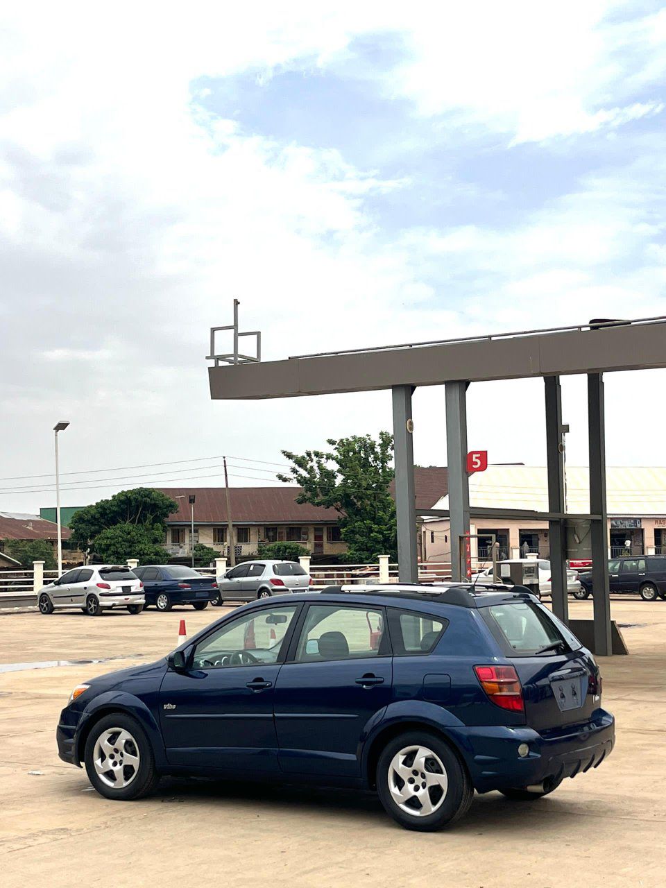 A picture of 09114621048 PONTIAC VIBE FEW MONTHS USED2004 MODEL AUTOMATIC TRANSMISSION EXTREMELY