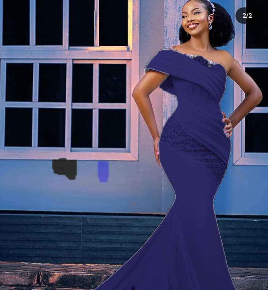 classifieds/dresses