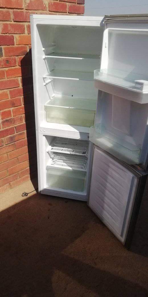 classifieds/fridges