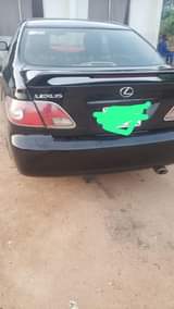 A picture of Lexus Es 330 tokunbo standard