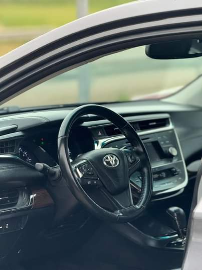 A picture of Toyota Avalon XLE 2014 Model