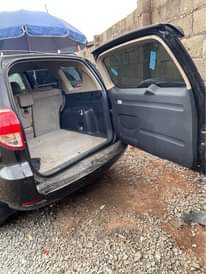 A picture of Toyota rav4