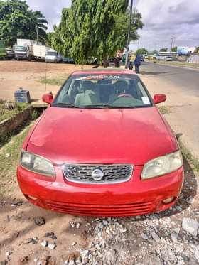 A picture of Money needed Clean Reg 03 Nissan Sentra 4 plugs fabrics