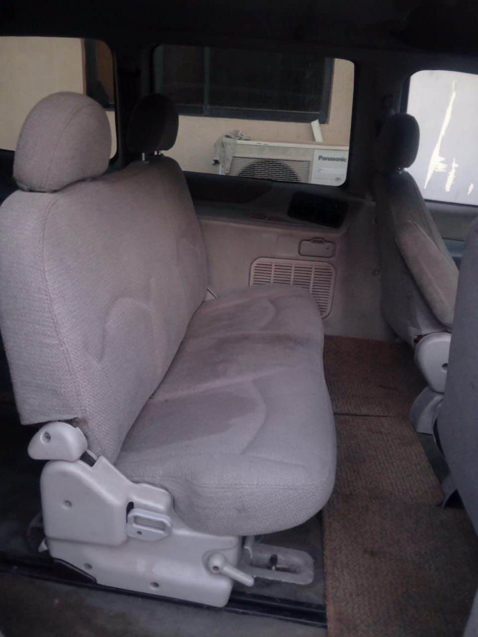 A picture of Nissan Quest 2000
