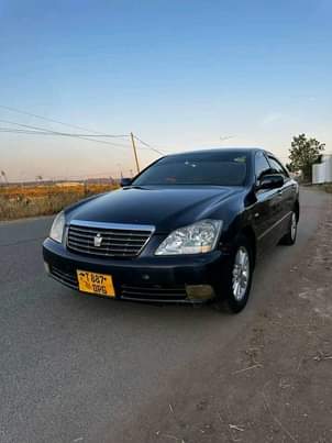 A picture of Toyota crown Royal
