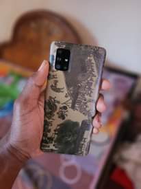 A picture of SAMSUNG GALAXY A71