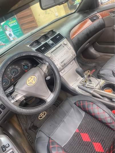 A picture of 2008 Toyota solara convertible