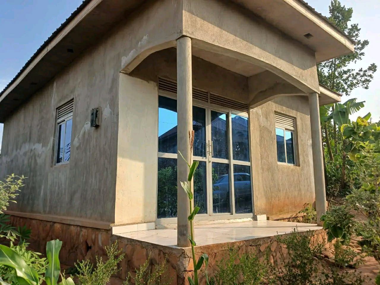 A picture of HOUSE ON QIUCK SALE