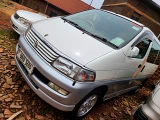 A picture of Toyota regius petrol