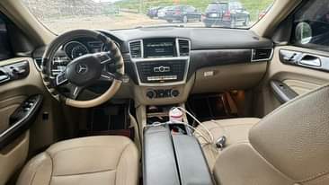 A picture of 2015 ML 350