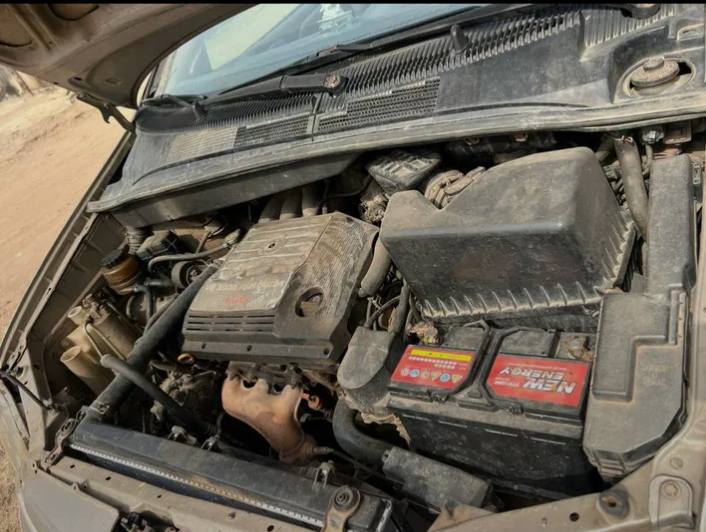 A picture of TOYOTA SIENNA FIRST BODY FOR SALE silent Engine and perfect