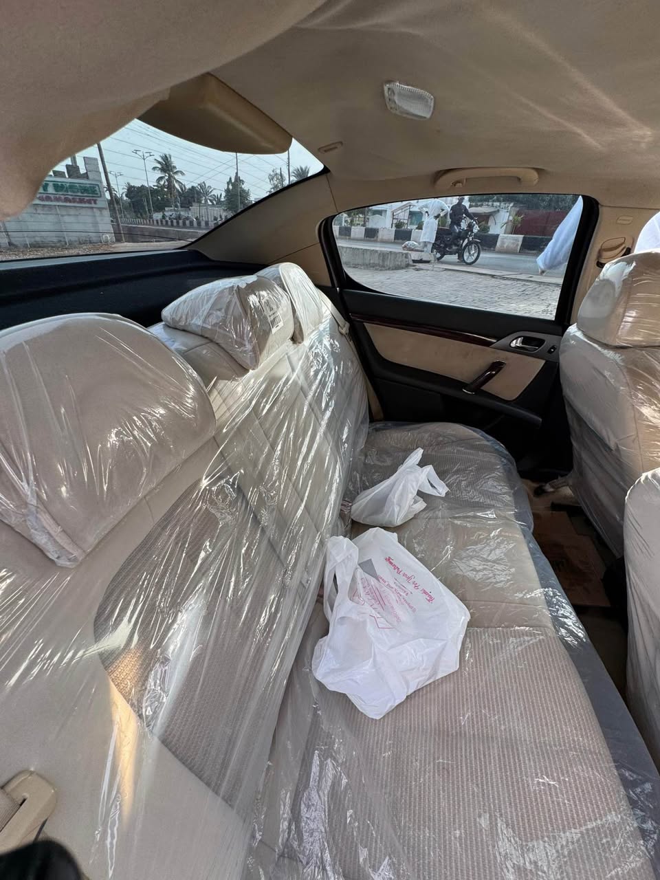 A picture of Foreign used Peugeot 407