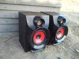 speakers