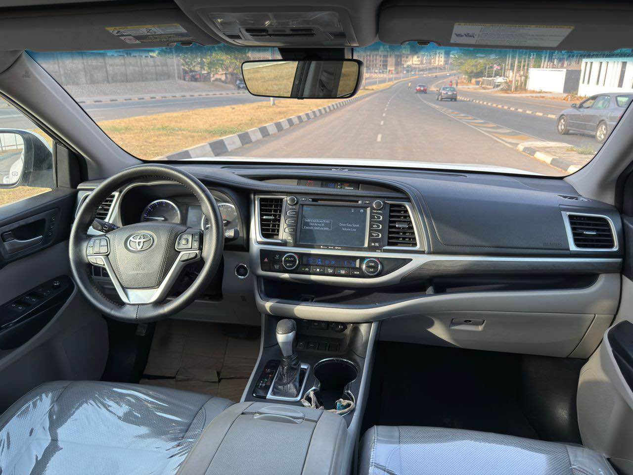 A picture of TOYOTA HIGHLANDER 2018 LIMITED FOREIGN USED PRICE 35M LOCATION ABUJA
