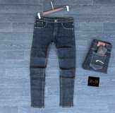 A picture of MEN S CLASSIC PLAIN JEANS
