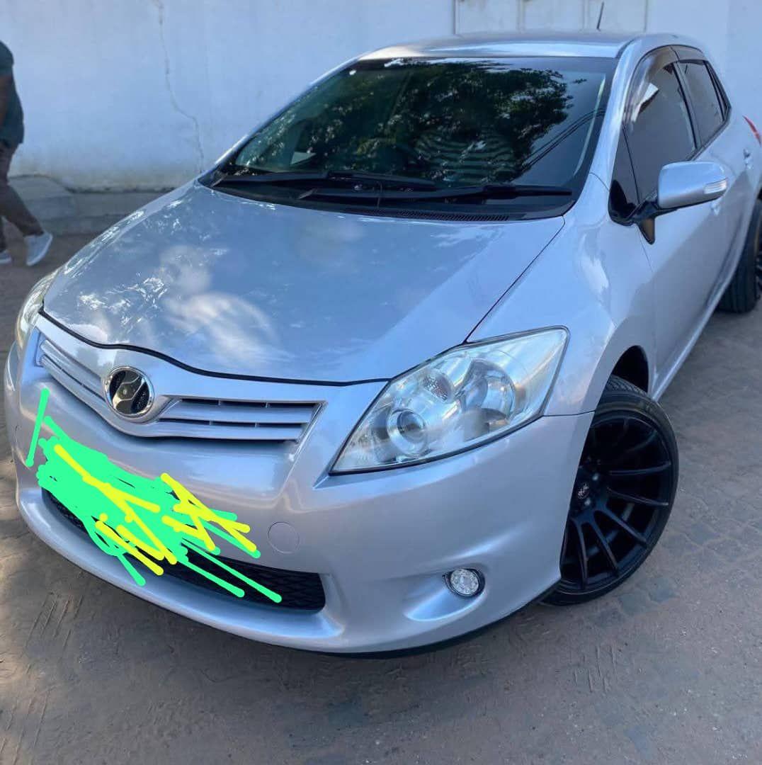 toyota auris