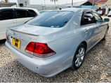 A picture of Crown milion 9.9 Ipo mwanza Automatic Engine safi 0784857610 Kama
