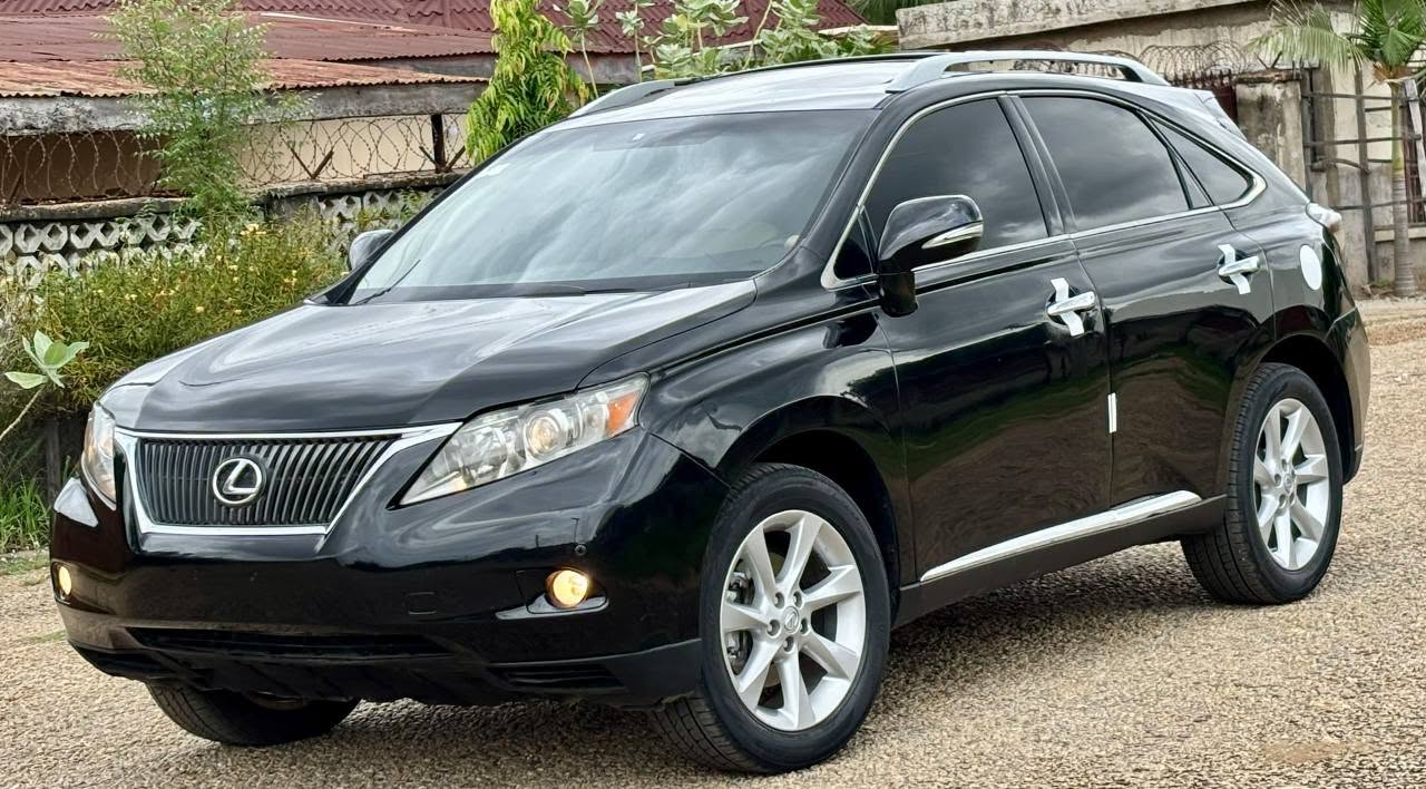 A picture of An extremely clean Nigeria used clean 2011 Lexus RX350 with