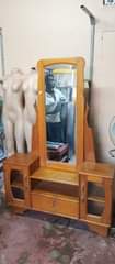 A picture of Dressing mirror on the sale