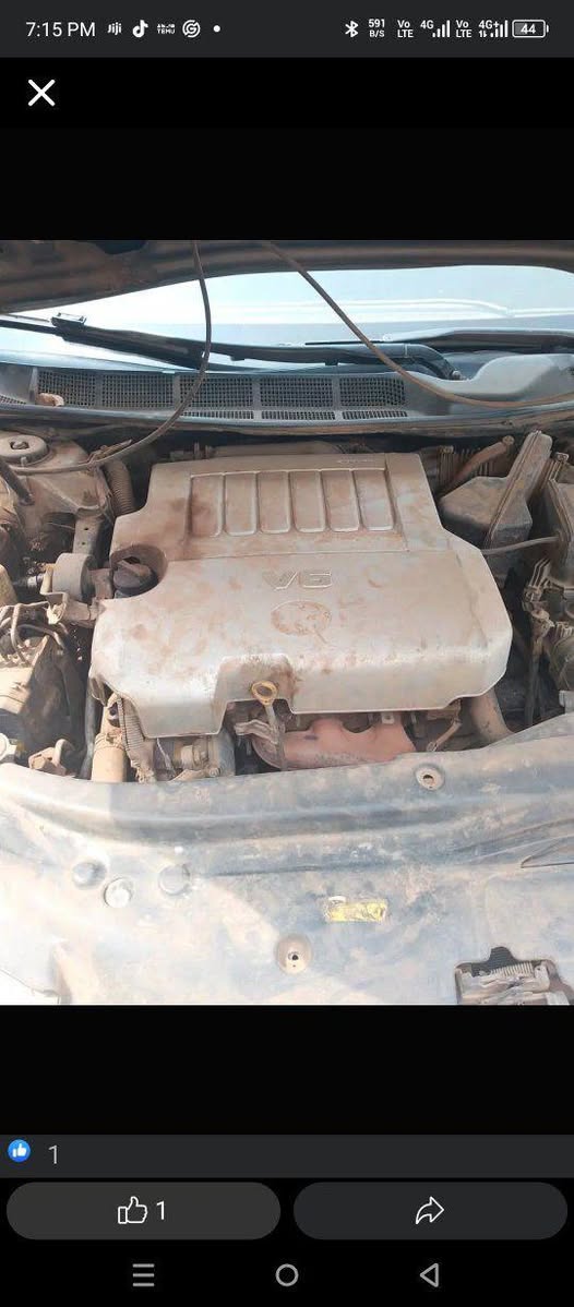 A picture of 2006 Toyota avalon