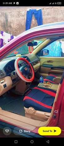 A picture of Honda CR V 2005