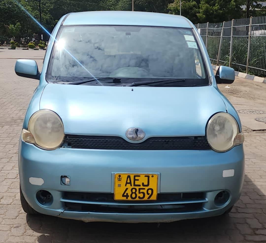 used toyota sienta