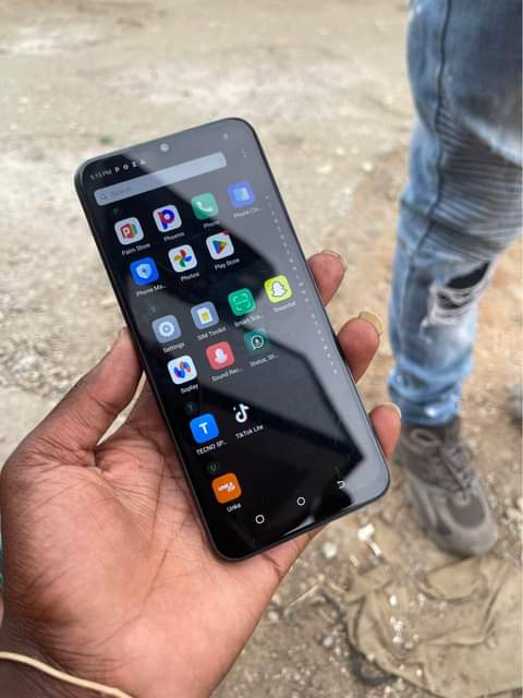 tecno spark