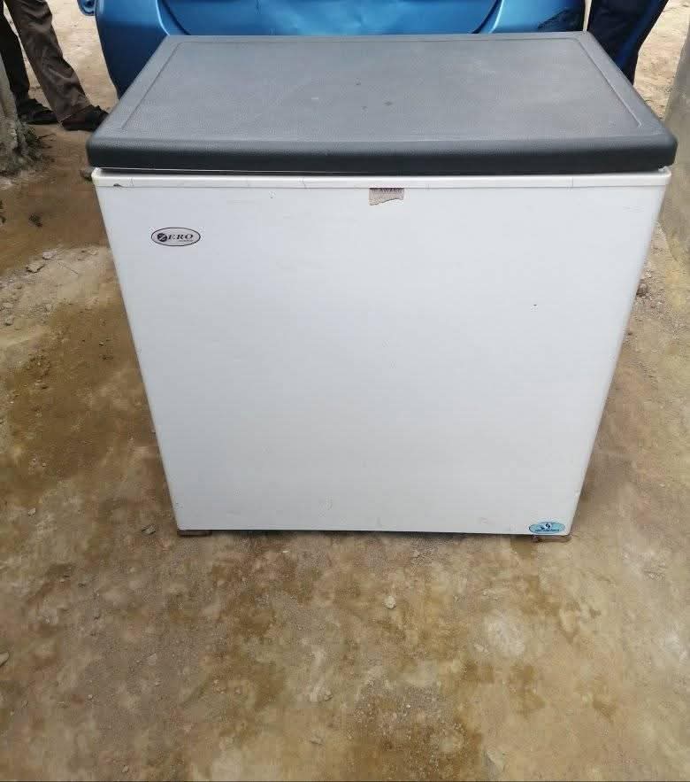 classifieds/fridges