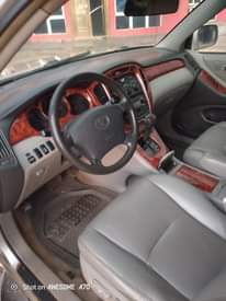 A picture of 06 Toyota Highlander