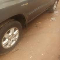 A picture of 2004 Toyota Highlander