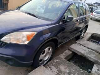 A picture of Honda CR V 09